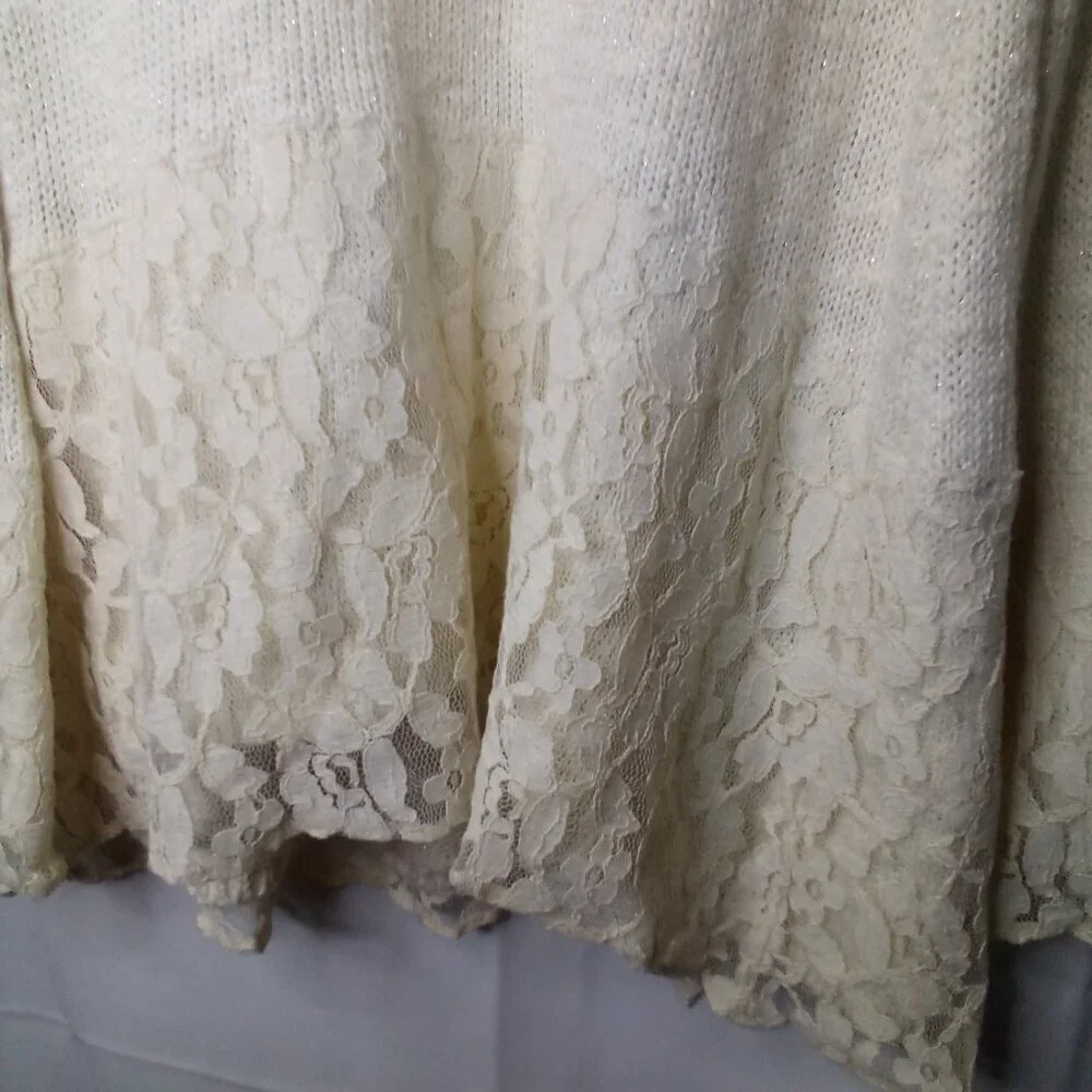Style & Co Sweater Women M Long Bell Sleeve Lace Trim Feminine Cream